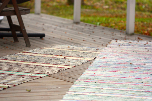 Can Outdoor Rugs Handle Water? – RUG SOLID